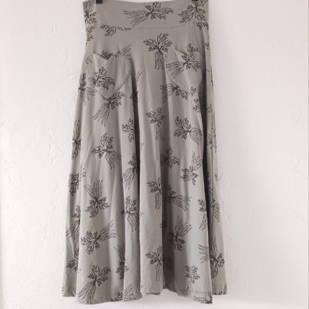 Effie's Heart cotton mid-length garden skirt size medium   TB